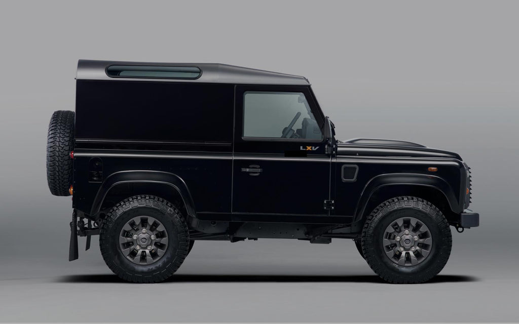 DEFENDER 90 // 1990-2016