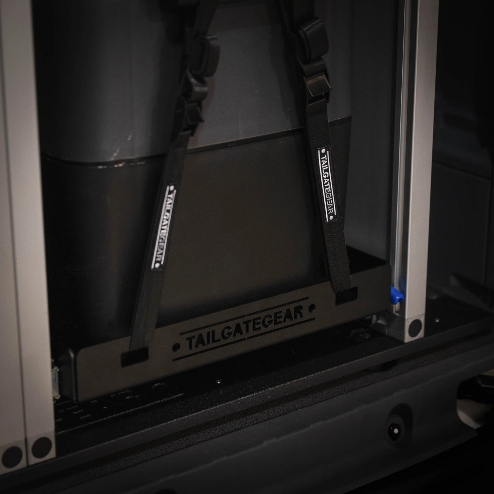 Tailgate Gear Straps  TAILGATE GEAR