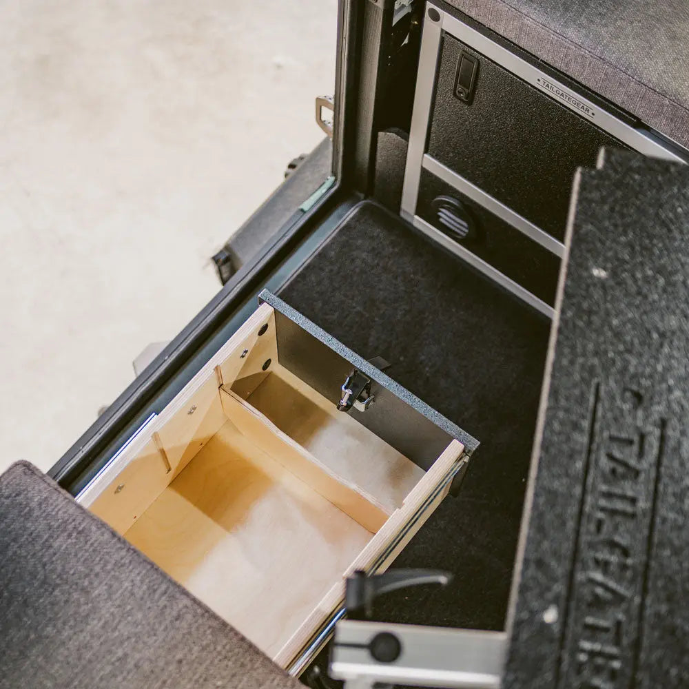 Alu-Cab Canopy Camper Modules & Setup  TAILGATE GEAR